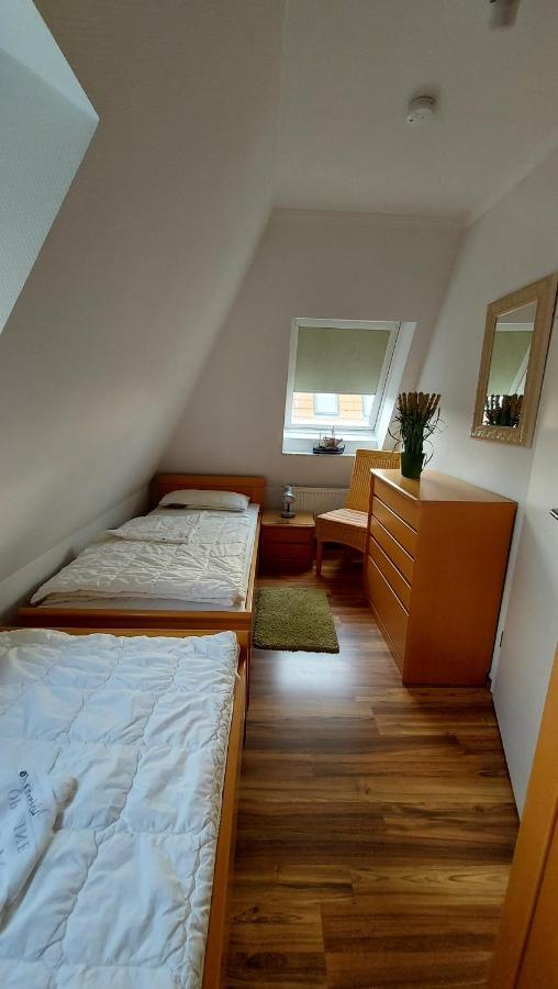 Ferienwohnung Hafenblick Wiek auf Ruegen Exterior photo